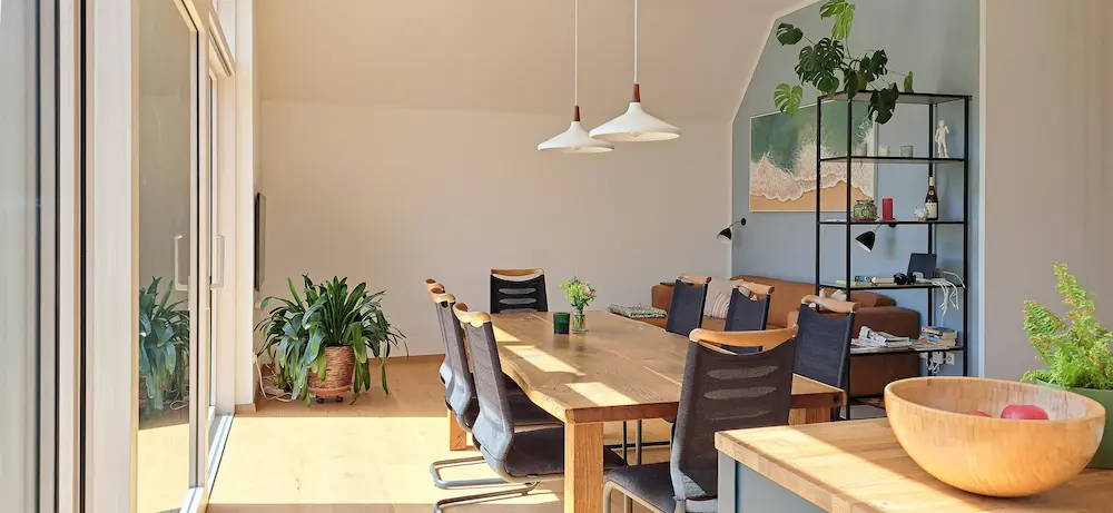 Innenansicht: Esszimmer des Mehrgenerationenhaus Pfahl16